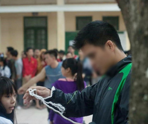 Thầy giáo qua đời vì TNGT khi vợ đang mang thai, nhiều thế hệ học sinh THPT Phùng Khắc Khoan bàng hoàng tiếc thương
