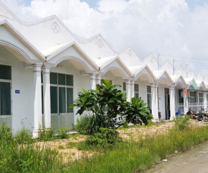 Hàng chục căn nhà mua bằng tiền ngân sách rồi bỏ hoang