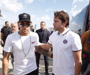 Neymar đã tới Paris, chuẩn bị cho lễ ra mắt lớn nhất lịch sử PSG