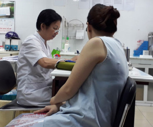 Trầm cảm, li dị vì tuổi thai "lớn" hơn 2 tuần so với ngày cưới