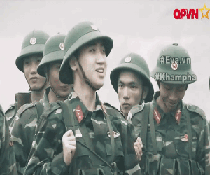 Sao nhập ngũ: Khắc Việt làm show giữa... ruộng rau cần - Vương Anh bị "ném đá" vì xin bỏ cuộc