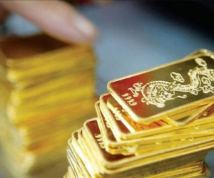 Giá vàng hôm nay 7/8: Tạm lắng chờ cơ hội mới