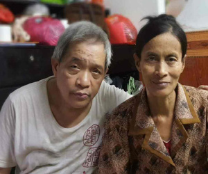 Tình yêu khó tin của chàng trai phố cổ và cô gái bán hàng rong