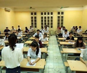 Bộ GDĐT lên tiếng thanh minh điểm chuẩn sư phạm thấp