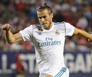 HLV Mourinho bất ngờ tuyên bố mua Bale trước đại chiến với Real Madrid