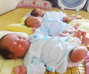 Mẹ nghèo Hải Phòng kể về ca mang thai 3 tự nhiên hiếm gặp, khiến bác sĩ đau đầu mỗi lần siêu âm