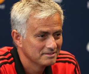 Tiết lộ: Mourinho nảy sinh bất đồng với lãnh đạo M.U