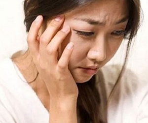 Tôi mệt mỏi và hoang mang với ông chồng ngày càng... đòi hỏi