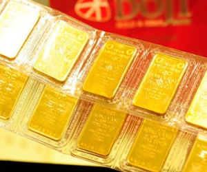Giá vàng thế giới biến động mạnh