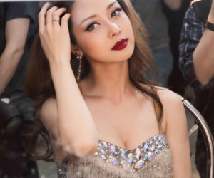 Jennifer Phạm - Hoa hậu 3 con vẫn khiến đàn ông mê đắm