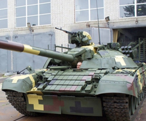 Tăng T-72AMT Ukraine mạnh hơn T-90 Nga