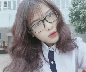 10X bỗng dưng gây chú ý nhờ bức ảnh thẻ quá xinh đẹp