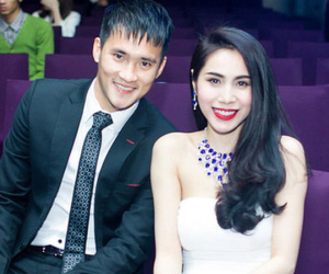 Bị gạ gẫm lên giường, chồng Thủy Tiên đã khiến fan nữ sốc vì câu trả lời này