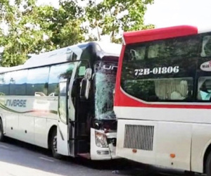 Không có chuyện xe giường nằm dìu xe khách trên đèo Bảo Lộc