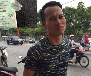 Hà Nội: Nam thanh niên bị bắt sau khi mua "kẹo" ở đường Trần Duy Hưng
