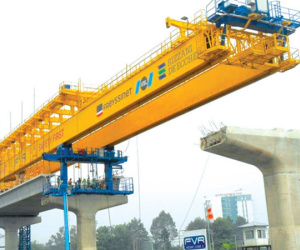 Metro Sài Gòn nợ như chúa chổm