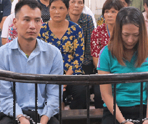 Nhân viên đường sắt tẩu tán ma túy giúp người đàn bà giấu mặt