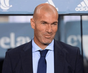 Real thắng đậm Barca: Từ nay, El Clasico có màu trắng!