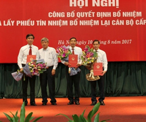 Sau đợt tuyển dụng ồ ạt, Agribank bổ nhiệm thêm 3 lãnh đạo cao cấp