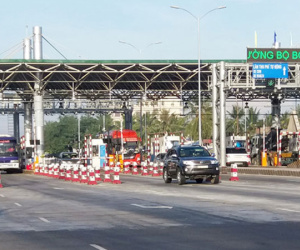Tiền Giang đề nghị giảm phí qua trạm Cai Lậy