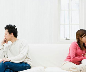 Chồng "trẻ trâu" ngồi chê vợ trẻ con