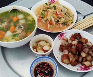 Cô nàng nhờ tư vấn nấu cơm 30k/bữa cho hai vợ chồng, chị em hồ hởi giới thiệu bao nhiêu là món ngon giá rẻ