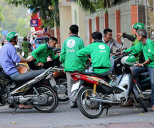 Grab tăng thu chiết khấu của tài xế để bù khoản lỗ hơn 400 tỷ?