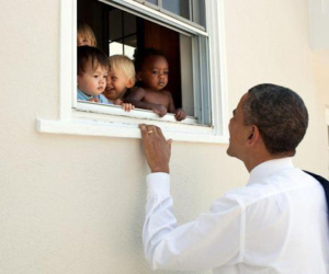 Ông Obama gây "bão" cộng đồng mạng vì thông điệp mới