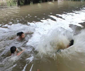 Quảng Ninh: Trượt chân xuống hồ, hai chị em ruột chết thảm