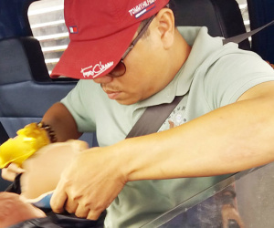Tài xế đập heo đất lấy tiền lẻ mua vé qua trạm Cai Lậy