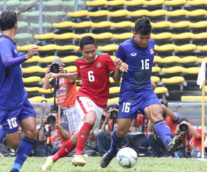 Thái Lan bị cầm hòa trong trận ra quân SEA Games