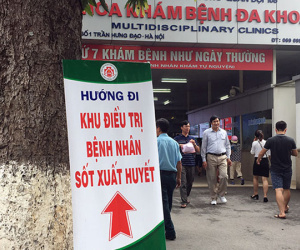 Lập bệnh viện dã chiến điều trị sốt xuất huyết