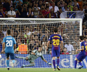 Real Madrid - Barcelona: Cơ hội mong manh