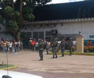 Bạo loạn đẫm máu trong nhà tù Venezuela, 37 người chết