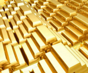 Giá vàng hôm nay 17/8: Áp lực gia tăng, vàng giảm sâu
