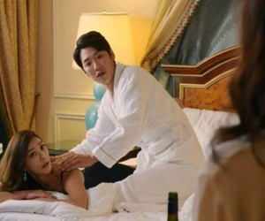 Phát hiện chồng có vợ lẽ trong hoàn cảnh chẳng ai ngờ