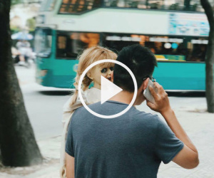 Clip: Người SG có sợ "phát khiếp" khi nhìn thấy búp bê Annabelle ngoài đường phố?