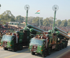 BrahMos: Sát thủ siêu thanh của Ấn Độ khiến Trung Quốc khó chịu