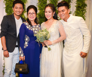 Quý Bình và dàn sao Việt tới chúc mừng lễ cưới Lê Phương ở Sài Gòn
