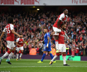 Stoke City – Arsenal: Thấp thỏm lo "công làm, thủ phá"