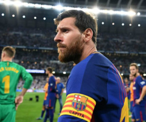 Messi đến Manchester 300 triệu euro: Barca "bó tay chịu trói"