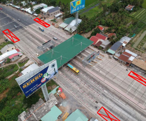 Trạm Cai Lậy dành làn chờ cho tài xế đưa tiền lẻ