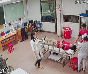 Trần tình của Chủ tịch phường vụ hành hung bác sĩ tại phòng cấp cứu: "Tôi cầm ghế chạy theo là để hòa giải"
