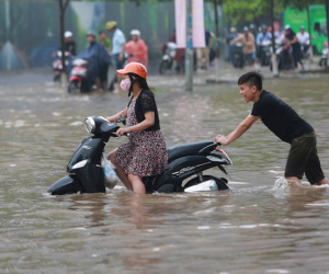 Dự báo thời tiết 23/8: Ảnh hưởng bão số 6, Hà Nội nguy cơ ngập