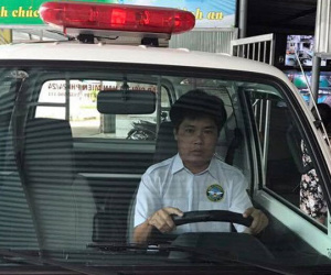 “Gã khùng” mua 2 xe cấp cứu hơn nửa tỷ đồng chở người miễn phí