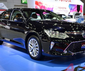Toyota Camry 2017 được vén màn tại Đông Nam Á với trang bị tốt hơn