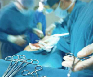 6 tiếng cân não "chiến đấu" với khối u khủng chèn gần hết lồng ngực