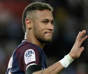 Neymar tố ngược Barca về chuyện chưa trả thưởng