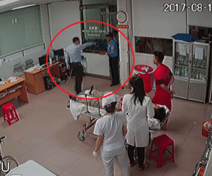 Vụ nữ bác sĩ bị hành hung tại bệnh viện: Đình chỉ 2 bảo vệ