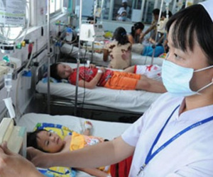 Báo động đỏ đại dịch sốt xuất huyết: Sinh viên lao đao vì phải nghỉ học, hoãn thi